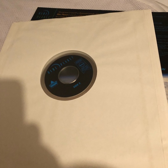 🌎IMAX Blue Planet Laserdisc- 699 $20 or $15 w/offer - Picture 3 of 3